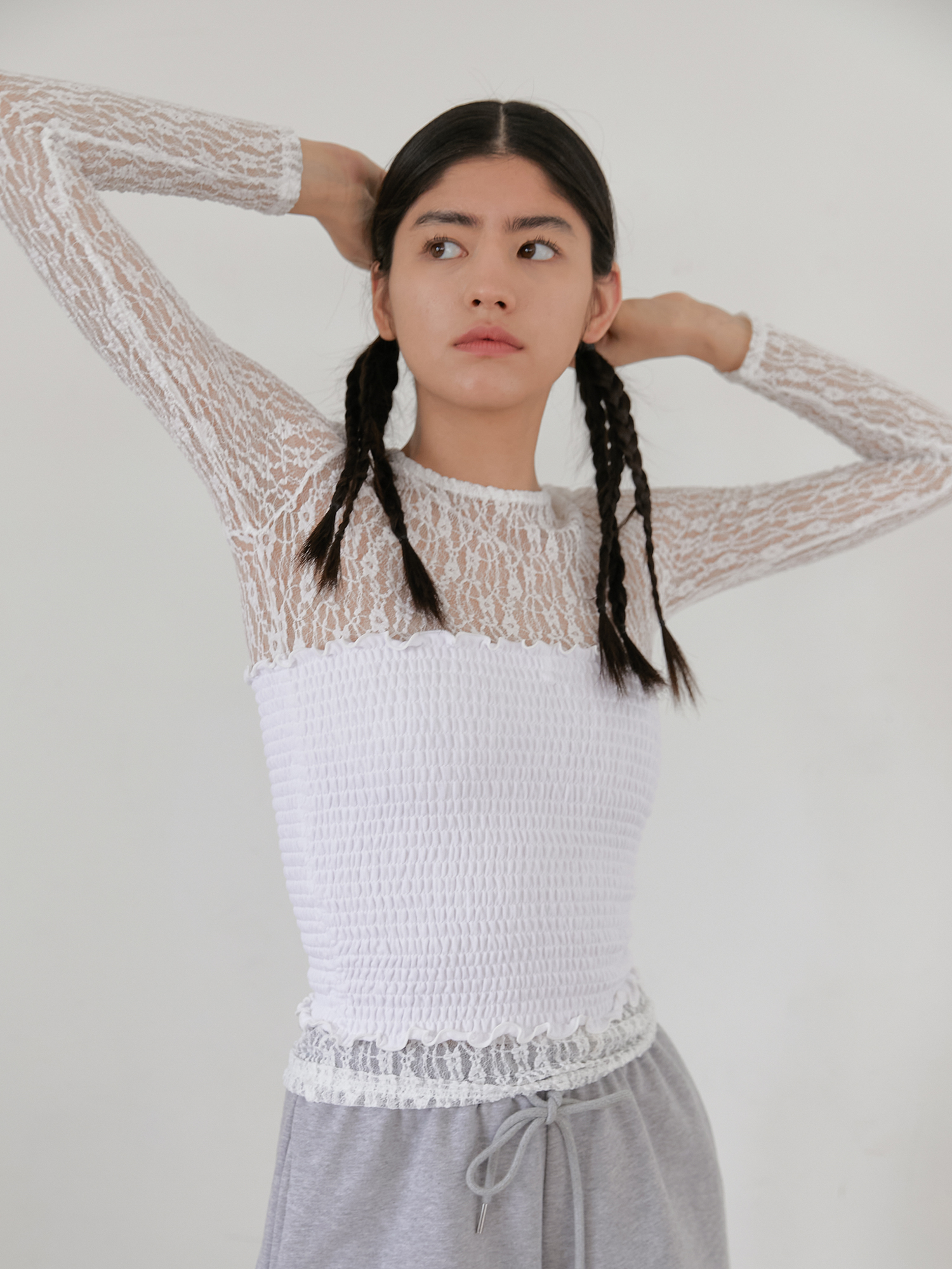 flower lace layered top (white)