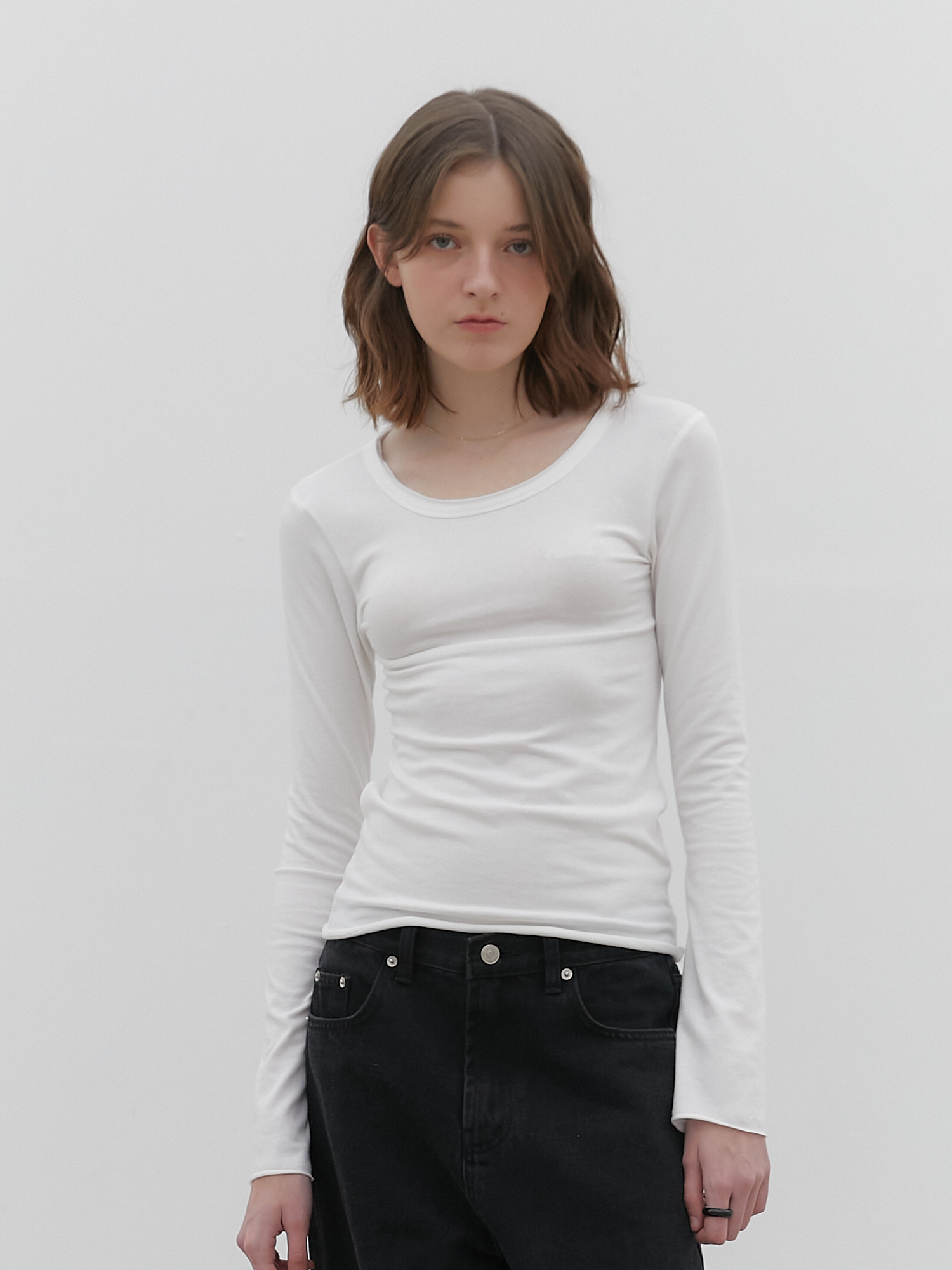 fit layered long t-shirts (white)